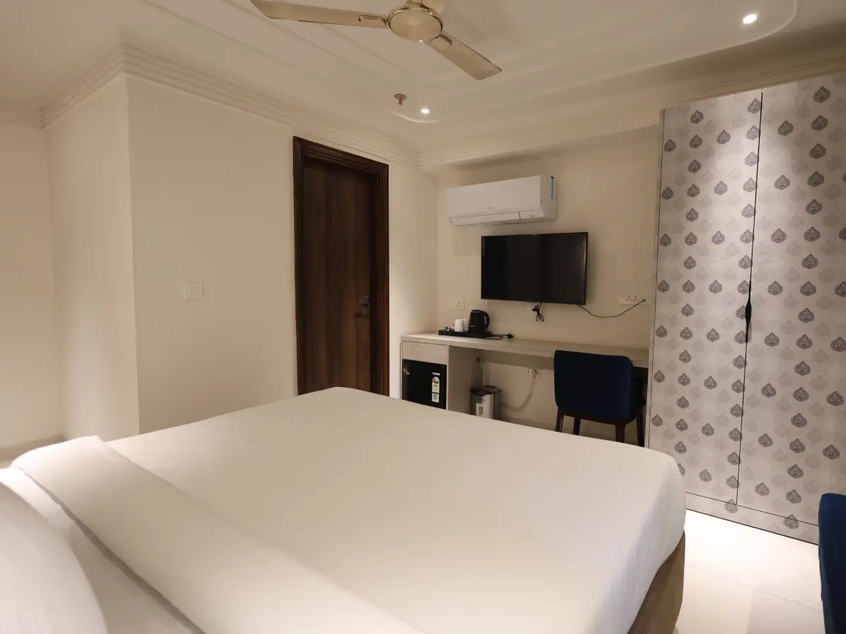 Super Deluxe Room